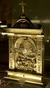 Pace con Compianto sul Cristo deposto,1534, argento dorato. Lisbona, Museu Naciona de Arte Antiga. Fare click sull'immagine per visualizzare la foto ingrandita