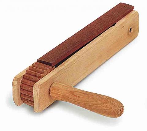 Raganella (o, in dialetto piemontese, "cantarana") - click sull'immagine per visualizzare la fonte