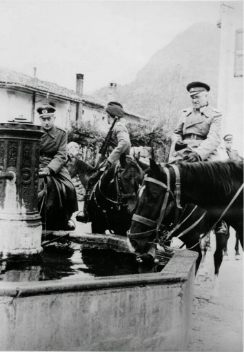 Alesso, ottobre '44. Cosacchi in piazza